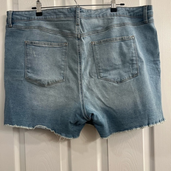 Size 20 jeans shorts - Picture 2 of 5